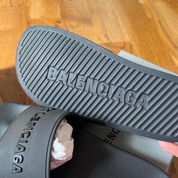 Balenciaga pool logo rubber slides - Picture 8 of 11